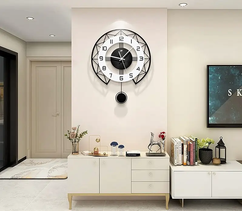 ۱۰ ترفند ساده برای زیباتر کردن دکوراسیون خانه بدون هزینه زیاد 4 انتخاب بهترین ساعت دیواری