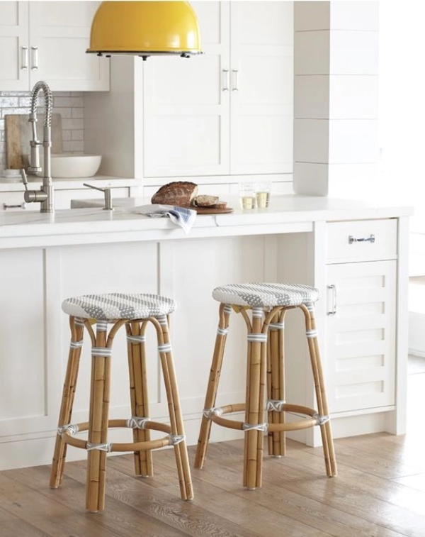 صندلی کانتر در سبک روستیک