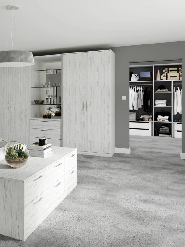 باید و نبایدهای طراحی اتاق لباس 5 اتاق لباس مردانه