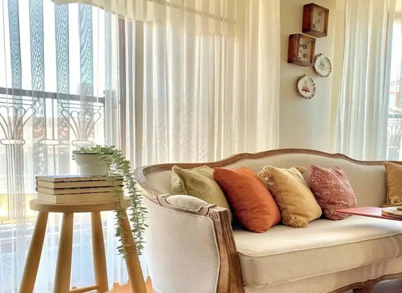 پرده برای اتاق با رنگ‌ سفید