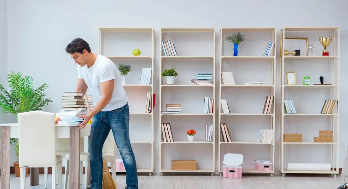 کتابخانه دیواری