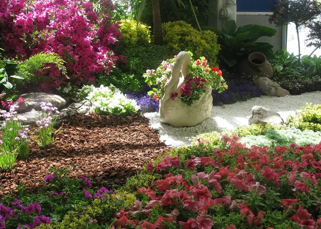 ایجاد نقطه کانونی در باغ