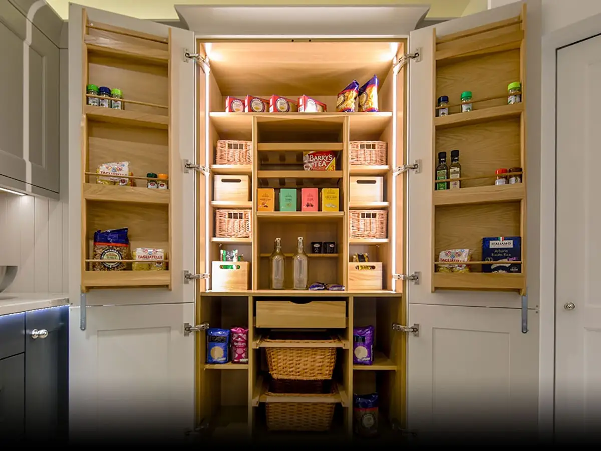 تقسیم‌بندی داخل کابینت‌ های آشپزخانه 