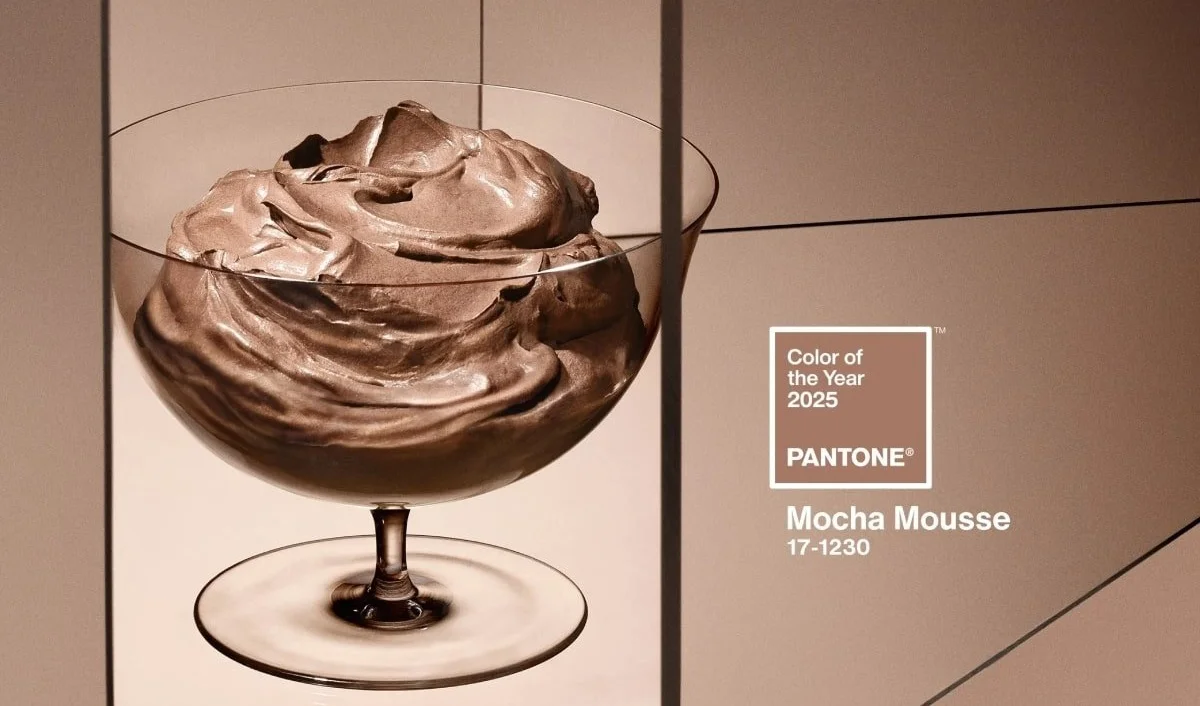 موکا موس: رنگ سال پنتون ۲۰۲۵ با تم قهوه‌ای ملایم و آرامش‌ بخش
