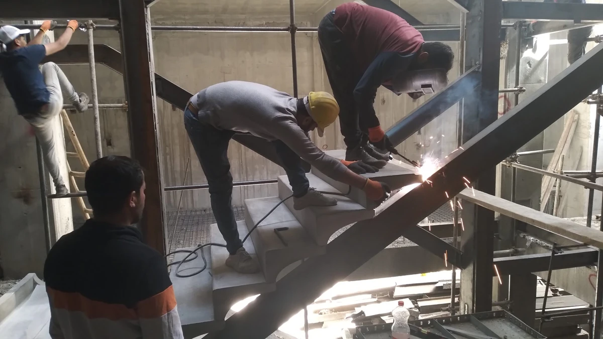 پله بتنی پیش ساخته مبتکران بتن