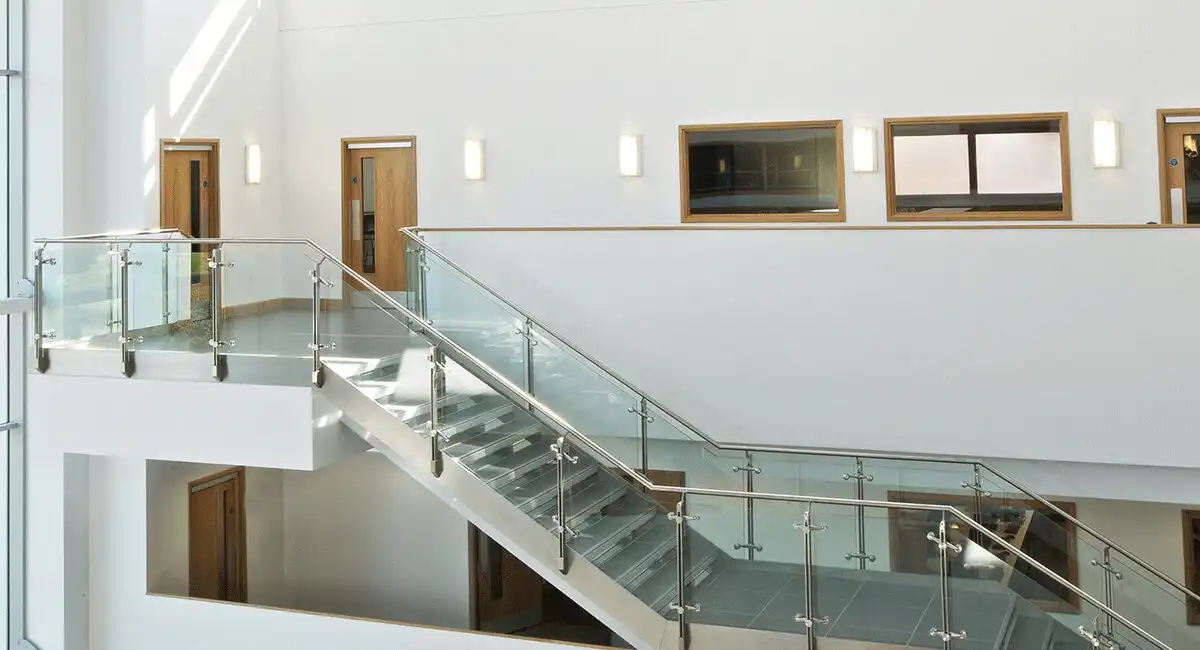 هندریل شیشه ایی روکار