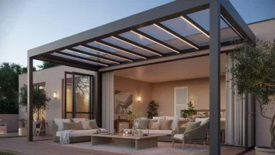 10 ایده برای چهارفصل‌کردن حیاط ویلا با شیشه متحرک